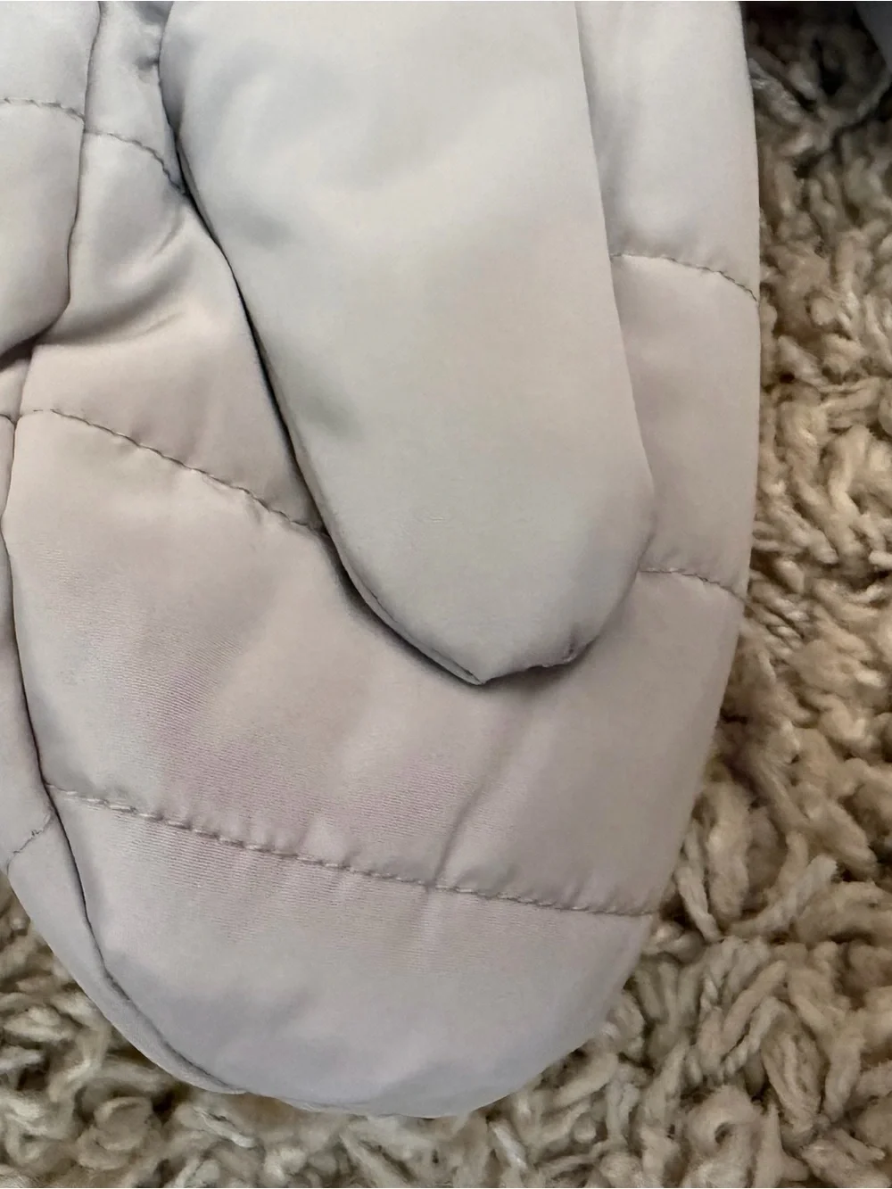 Vince Camuto Light Gray Quilted Mittens